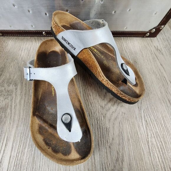Birkenstock Gizeh Silver Sandals size 38 - Picture 1 of 11